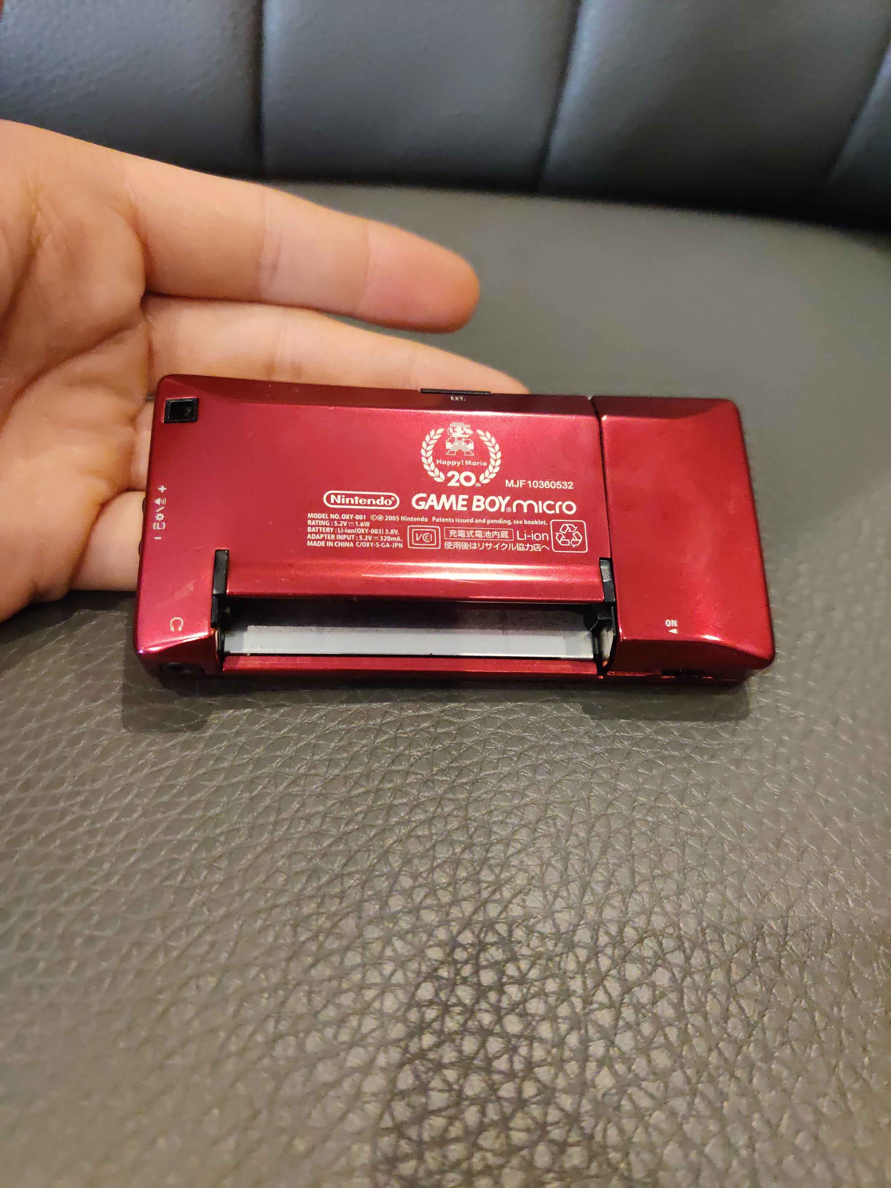 Gameboy Micro hotsell Famicom Edition