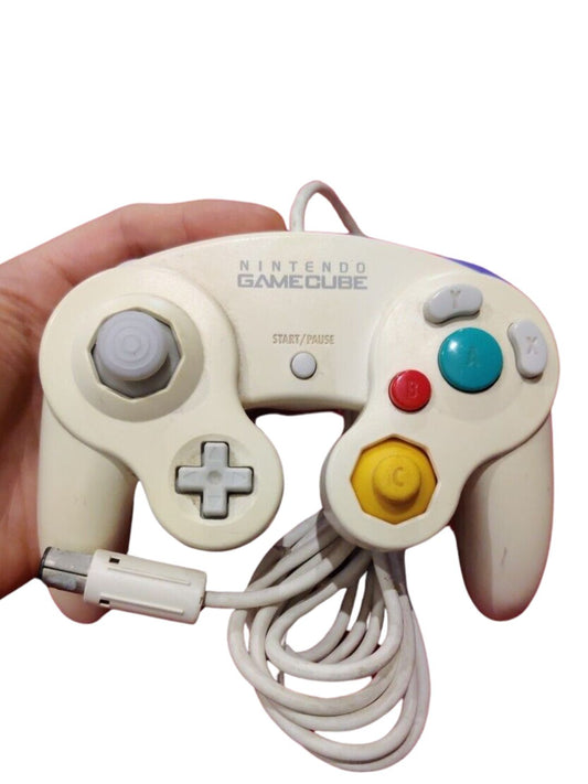 Manette Nintendo GAMECUBE blanche officielle de Nintendo.